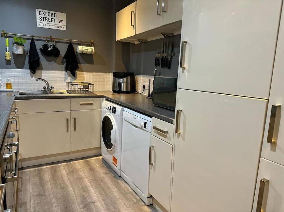 Stunning Luxury Croydon Apartment Gatwick Airport Close Purley Dış mekan fotoğraf