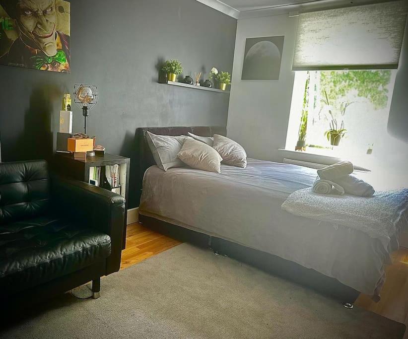 Stunning Luxury Croydon Apartment Gatwick Airport Close Purley Dış mekan fotoğraf