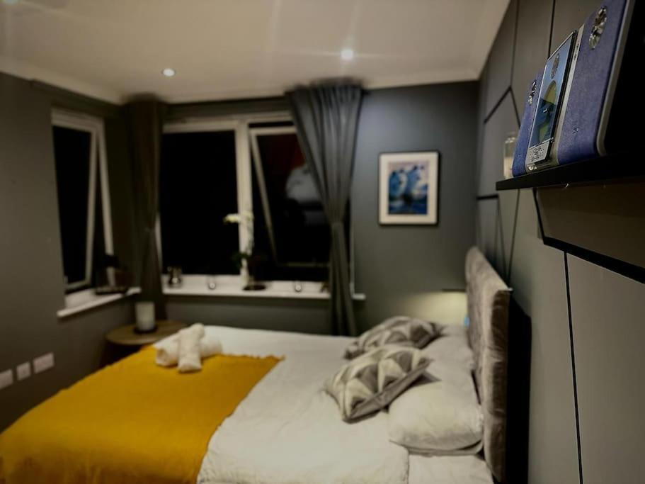 Stunning Luxury Croydon Apartment Gatwick Airport Close Purley Dış mekan fotoğraf