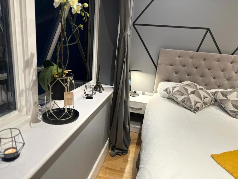 Stunning Luxury Croydon Apartment Gatwick Airport Close Purley Dış mekan fotoğraf